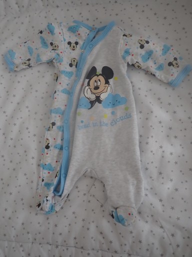 Zdjęcie oferty: Pajacyk Disney Baby ze stópkami rozmiar 62