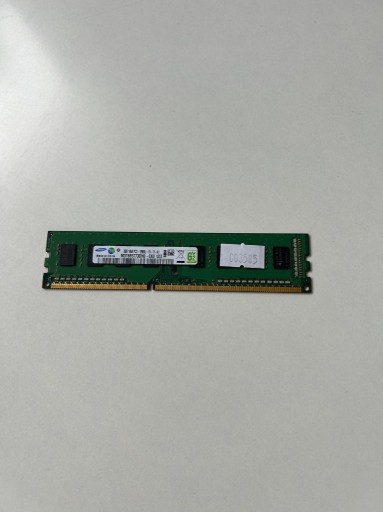 Zdjęcie oferty: 3585 Pamięć RAM DDR-3 Samsung M378B5773DH0-CK0 2GB