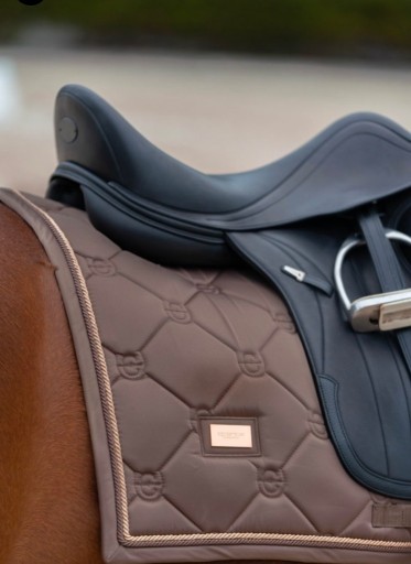 Zdjęcie oferty: Nowy czaprak ujezdzeniowy Equestrian stockholm