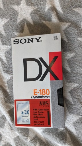 Zdjęcie oferty: Kaseta VHS SONY E-180 czysta