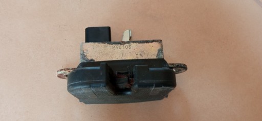 Zdjęcie oferty: ZAMEK KLAPY BAGAZNIKA VW GOLF V 1K6827505B