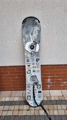 Zdjęcie oferty: Snowboard dynastar