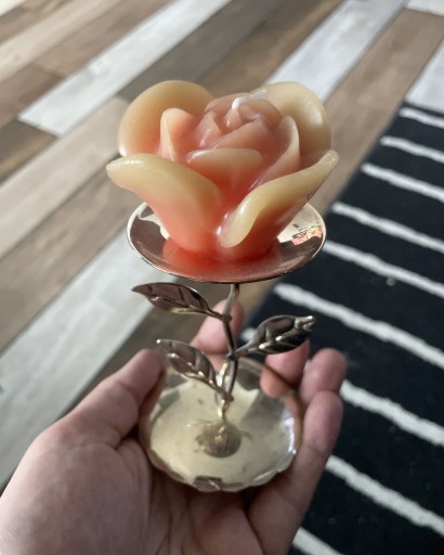 Zdjęcie oferty: Unikat piękny świecznik Róża 13 cm+