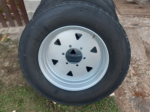 Zdjęcie oferty: 4 koła / felgi bezdętkowe R22,5" przyczepa d46 47 