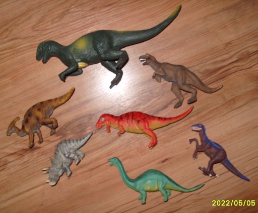 Zdjęcie oferty: _6 szt. figurek _Dinozaurów _