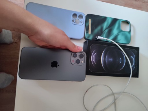 Zdjęcie oferty: Sprzedam iPhone 12 pro max 128 GB