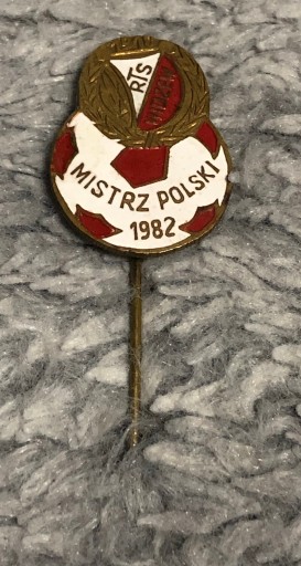 Zdjęcie oferty: Widzew Łódź mistrz polski 1982 odznaka