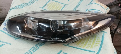 Zdjęcie oferty: Lampa lewa przednia Renault Megan III Lift