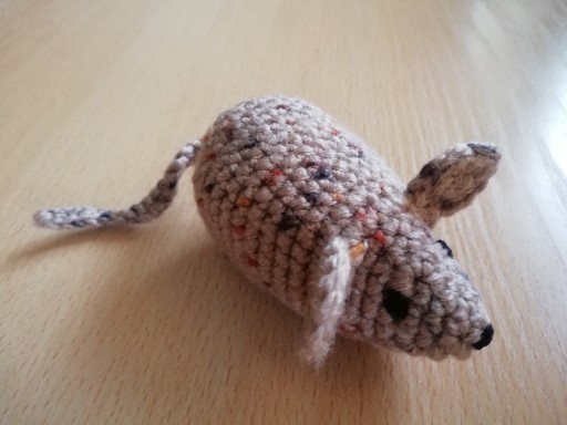 Zdjęcie oferty: Zabawka dla kota myszka z kocimiętką rękodzieło