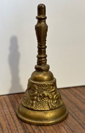 Zdjęcie oferty: Stary mosiezny dzwonek z mosiądzu solidny 