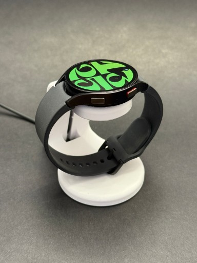 Zdjęcie oferty: Stabilny stojak / podstawka do ładowarki Samsung Galaxy Watch USB-C