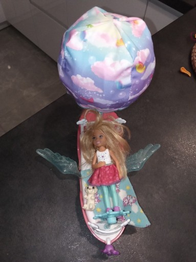 Zdjęcie oferty: Lalka Barbie Chelsea i Magiczna lodka
