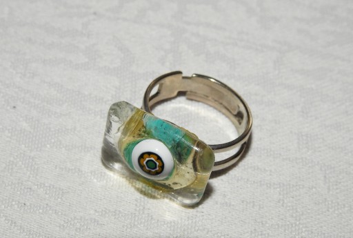 Zdjęcie oferty:  Mały pierścionek z oczkiem