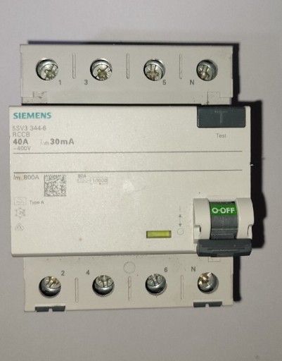 Zdjęcie oferty: Wyłącznik różnicowoprądowy Siemens 5SV 40A, 400V