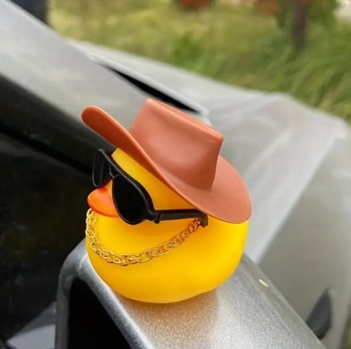 Zdjęcie oferty: Gumowa kaczka z kapeluszem na deskę rozdzielczą 