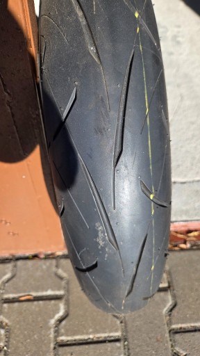 Zdjęcie oferty: Opona motocyklowa przednia Dunlop Roadsport 2, 120/70 R17, rok 2025