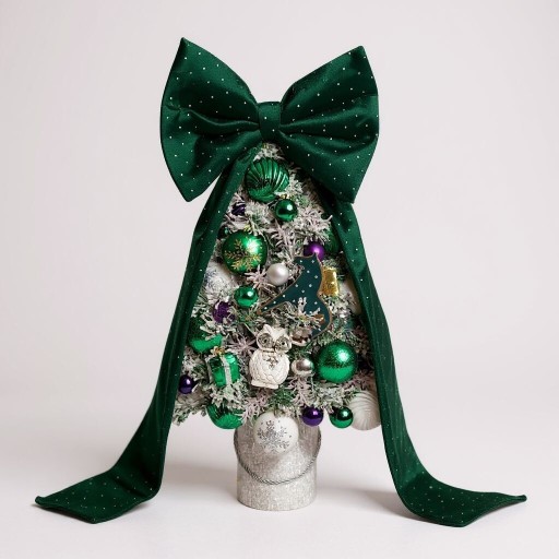 Zdjęcie oferty: Choinka zdobiona z oświetleniem led 