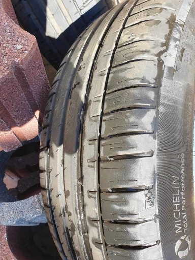 Zdjęcie oferty: felgi  aluminiowe z oponami 4x4 lato  235/60 R 18 