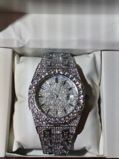 Zdjęcie oferty: Zegarek iced out cyrkonia stal srebrny NOWY
