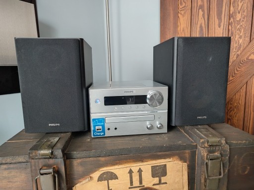 Zdjęcie oferty: Mikrowieża stereo Philips BTB7150/10 z BT i DAB