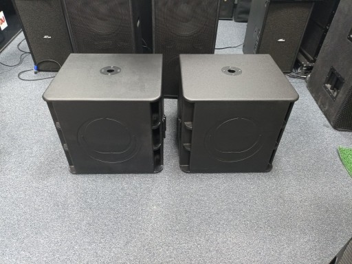 Zdjęcie oferty: Basy Turbosound Milan 15  2x600W rms pasywne