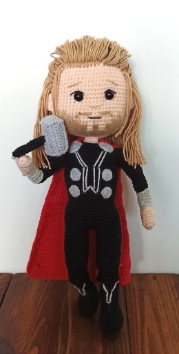 Zdjęcie oferty: Thor, figurka na szydełku, Thor Odinson, Marvel 