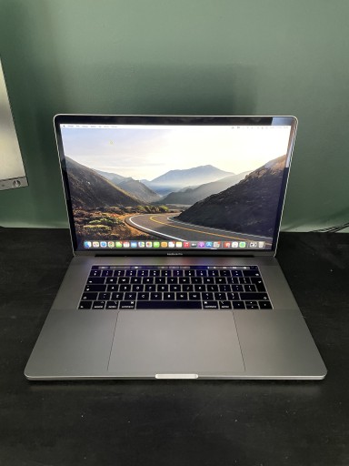 Zdjęcie oferty: MacBook Pro i9, 15 cali 2019