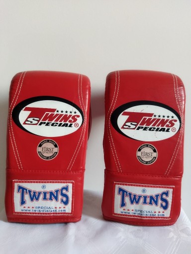 Zdjęcie oferty: Rękawice (boks, mma, kyokushin) PRZYZADOWE TWINS