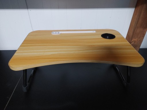Zdjęcie oferty: Składany stolik pod laptopa do łóżka podstawka