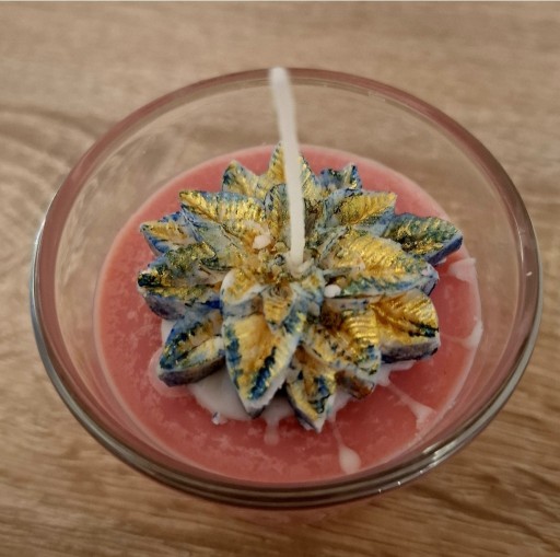 Zdjęcie oferty: Świeczka sojowa w szklanym pojemniku. Świąteczny prezent