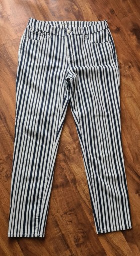 Zdjęcie oferty: Chico's spodnie do kostek ankle w paski roz. 40