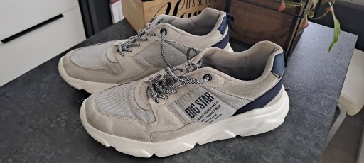 Zdjęcie oferty: Big Star Sneakersy zamsz wstawkami szare rozm 44