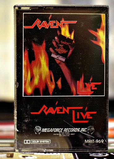 Zdjęcie oferty: Raven - Live At The Inferno, kaseta, US, folia