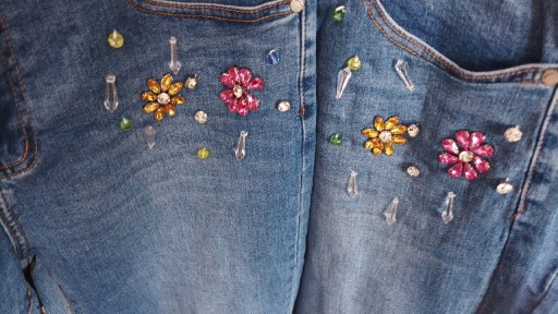 Zdjęcie oferty: Spodni dżinsy z krysztalkami