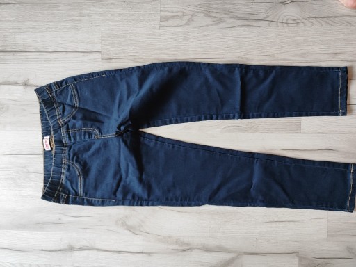 Zdjęcie oferty: Spodnie jeansowe roz.146