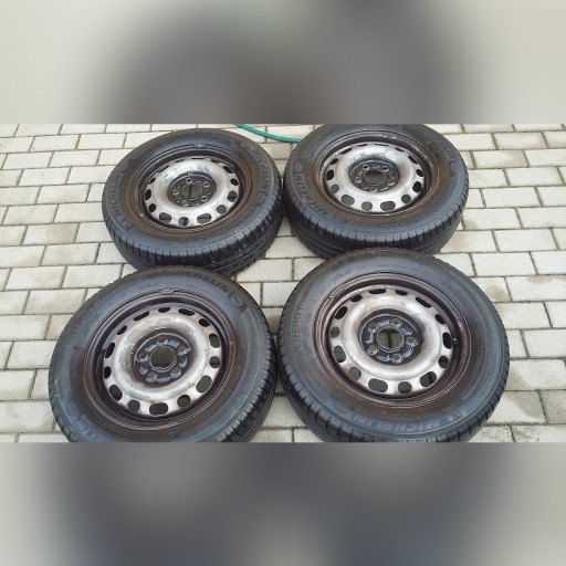 Zdjęcie oferty: Opony Michelin 195/65 R15 z felgami 