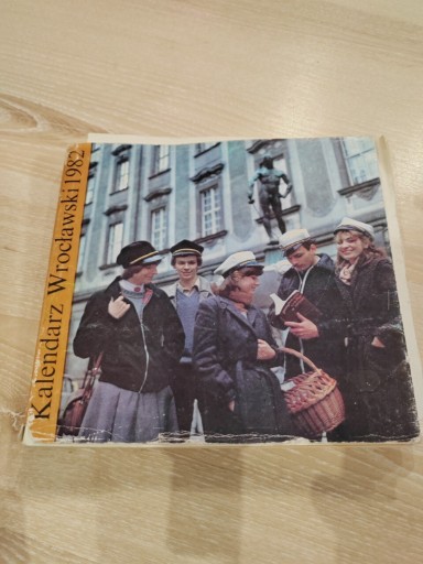 Zdjęcie oferty: Kalendarz wrocławski 1982 