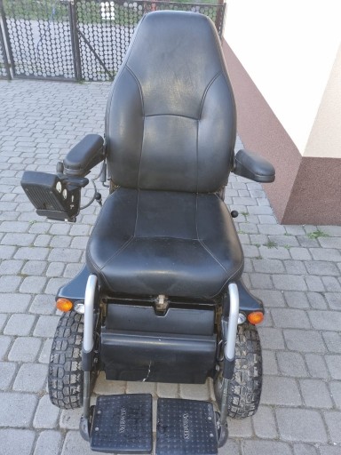 Zdjęcie oferty: Wózek inwalidzki elektryczny Meyra Optimus 2