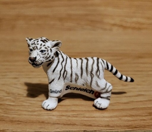 Zdjęcie oferty: Schleich młody tygrys figurka model wycofany 2007