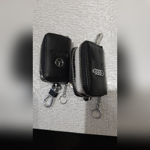 Zdjęcie oferty: Breloczek etui audi Mercedes skórzany 