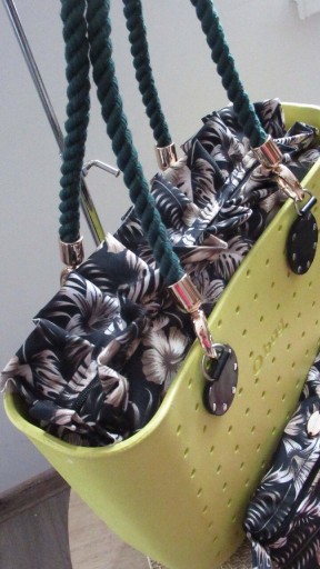 Zdjęcie oferty: OBAG STANDARD  Organizer kwiaty beż z falbanką kieszeń 