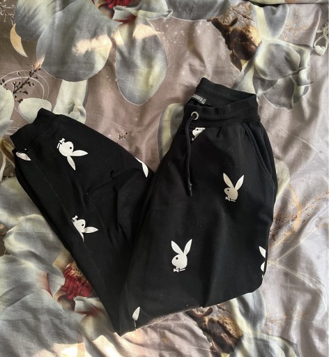 Zdjęcie oferty: Dresy playboy rozmiar XS