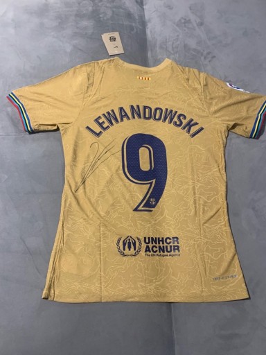 Zdjęcie oferty: Koszulka FC Barcelona R Lewandowski z autografem