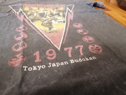 Zdjęcie oferty: KISS koszulka logowana Tokio Japan Budokan vintage 
