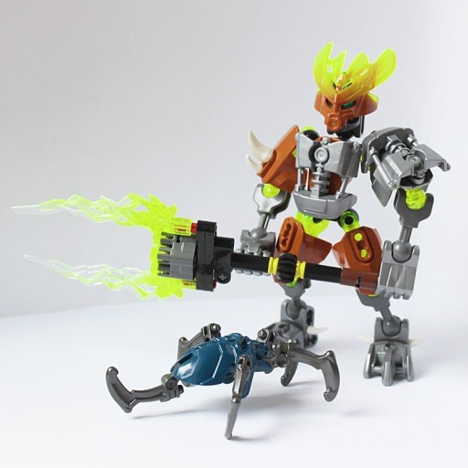 Zdjęcie oferty: Klocki LEGO BIONICLE Obrońca skał 70779