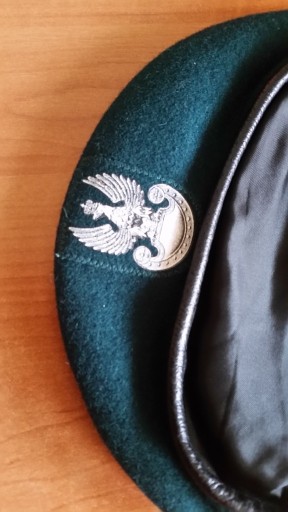 Zdjęcie oferty: Beret wojskowy rozmiar 57 