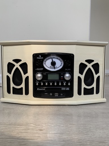 Zdjęcie oferty: NR-620 Wieża stereo gramofon radio białe retro