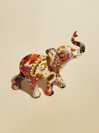 Zdjęcie oferty: Słoń - dekoracyjna figurka ceramiczna. 