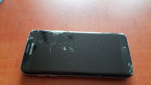 Zdjęcie oferty: Samsung S7 EDGE  G935 uszkodzony