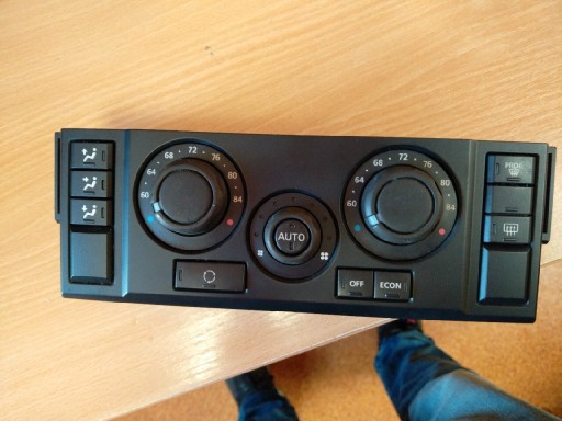 Zdjęcie oferty: Land Rover Discovery 3 panel klimatyzacji.
